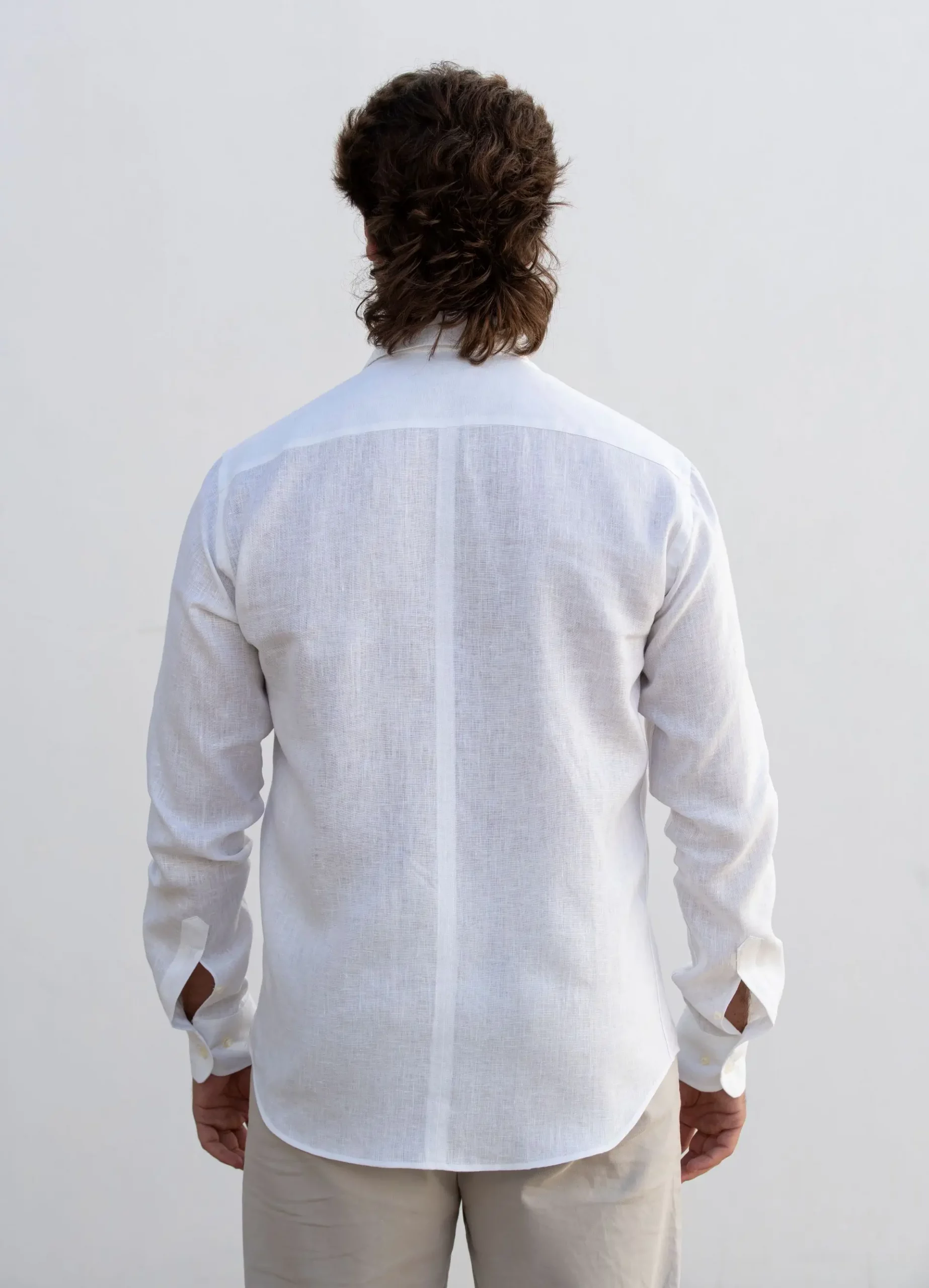 Camisa lino jaretas y bolsillos blanca
